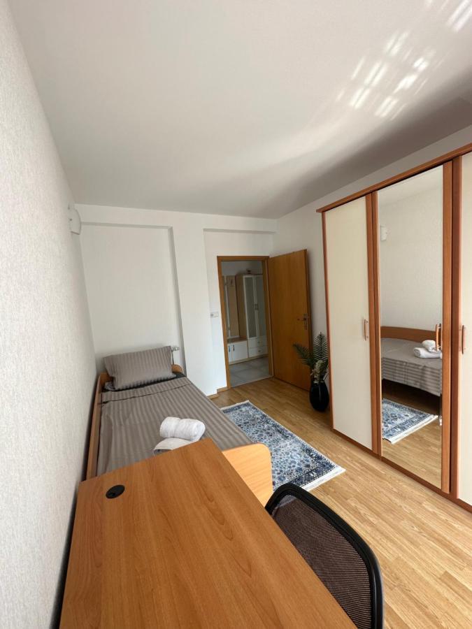 Spacious 3-Bedroom Condo Next To City Center Prishtinë Ngoại thất bức ảnh